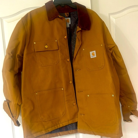 Very good used condition men’s tan  Carhartt outdoor lined jacket size Large - Picture 1 of 5